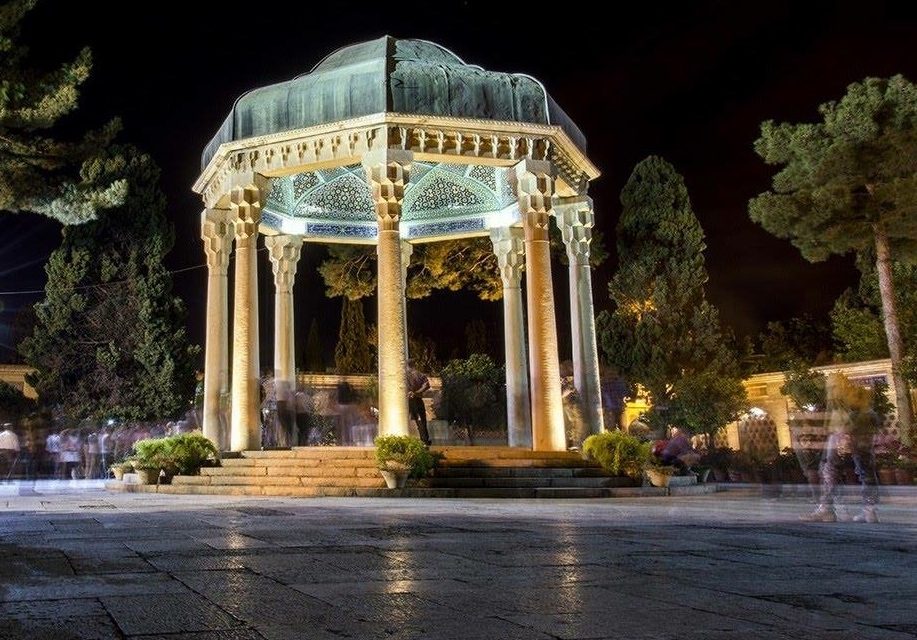 شعرحافظ  سرود عشق و زندگی …