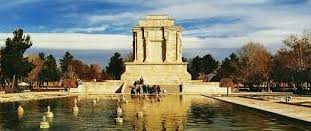 شاهنامه نگاهبان سنت ها