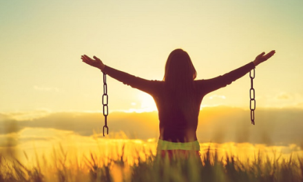 آزادی در ادبیات فارسی